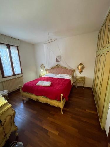 Кровать или кровати в номере Royal Guest House Venice