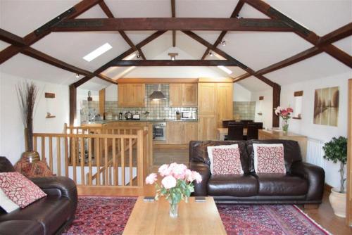 Mary Meadows Barn – Photos 2