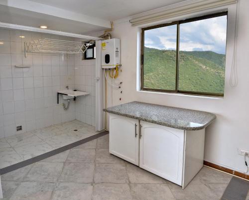 Koupelna v ubytování Apartamentos El Peñón del Rodadero VISTA AL MAR - By Apartamar Santa Marta