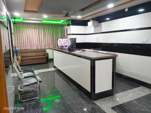 Vestíbul o recepció de Hotel New Maruthi Inn, LB Nagar