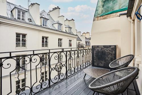 Residence Center of Paris by Studio prestige