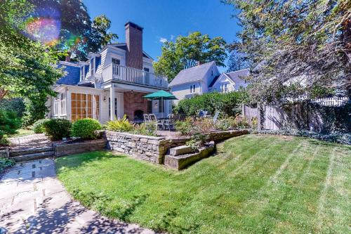 Century House – Photos 3