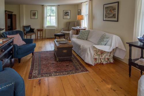 Beauchamp Cottage – Photos 2