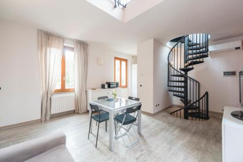 Heart Centre Milan Navigli 3 Levels Apartment