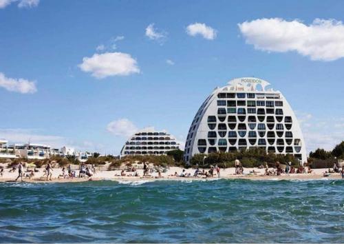 LE CALDERINI APPART - Face PLAGE WIFI et PARK Gratuit CALME - Résid Le Surcouf -TOP PROS SERVICESConciergerie La Grande Motte