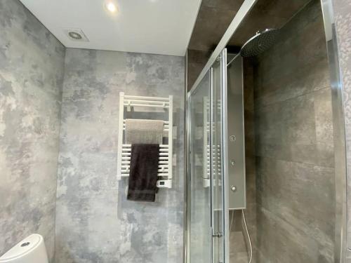  Prober Comapedrosa -  Room  picture :   Balcony    Washing machine    Private bathroom           