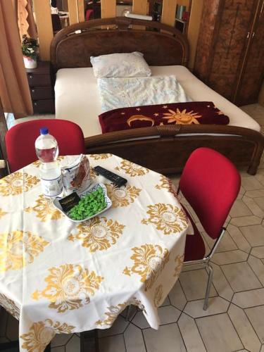 Ένα ή περισσότερα κρεβάτια σε δωμάτιο στο Cozy Unterkunft im Spreewald nahe Tropical Islands