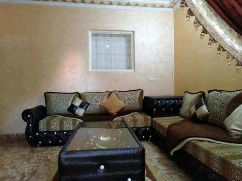 Coin salon dans l'établissement شقة مفروشة ومجهزة بمدينة أسفي بالطابق التاني للعائلات والأجانب