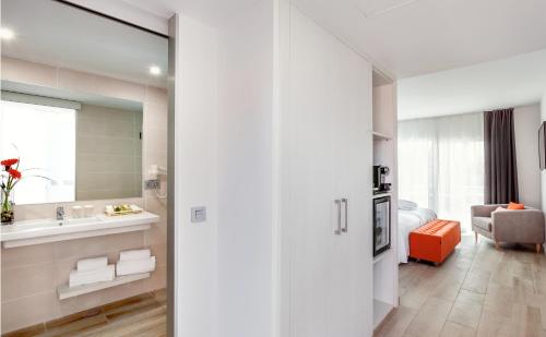 Koupelna v ubytování Barceló Corralejo Sands