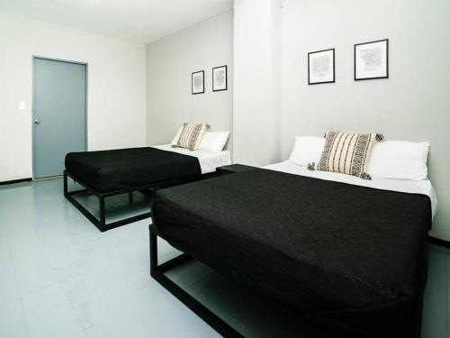 Hotel Moderno en el corazón de Mty centro p/4pax E