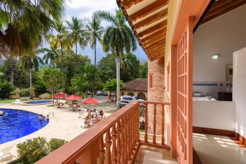 Bazén v ubytování Finca Hotel Guadalupe nebo v jeho okolí