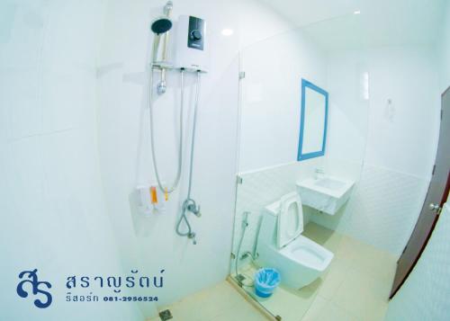 Fotografie z fotogalerie ubytování สราญรัตน์รีสอร์ท v destinaci Ban Noen Makok