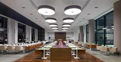 Restaurace v ubytování Workinn Hotel
