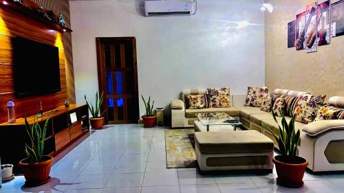Muladdu Inn