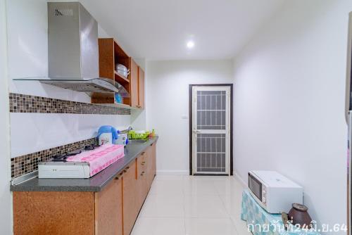 Dapur atau dapur kecil di Little Hua-Hin Private Poolvilla From beach 3km