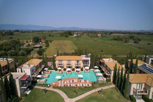 Kolam renang di atau dekat dengan Mediterranean Village Hotel & Spa