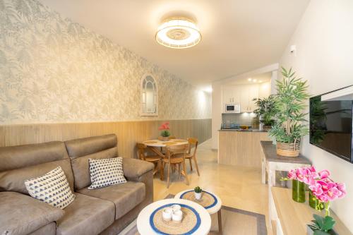 MARBELLA BANUS SUITES - Marbella Centro Edificio Doña Inés Suite Apartment