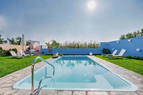 Πισίνα στο ή κοντά στο Afandou Beach Villas Sofias