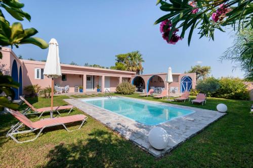 Πισίνα στο ή κοντά στο Afandou Beach Villas Sofias