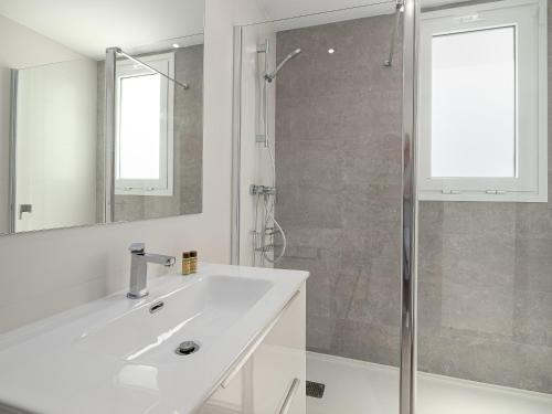 A bathroom at Magnificent penthouse with panoramics views