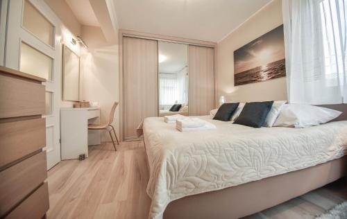 Foto Apartamenty na Wyspie - Zdrojowa 18 - Apartament z sypialnią - Parking 3