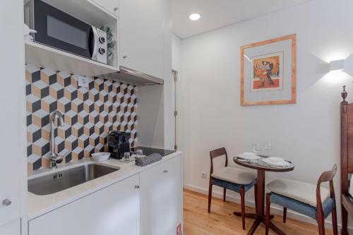 Cozy Studio w/ Patio by LovelyStay
