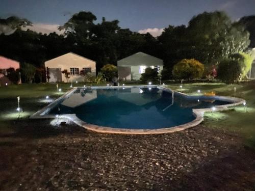 Bazén v ubytování Hotel Alma de Taino nebo v jeho okolí