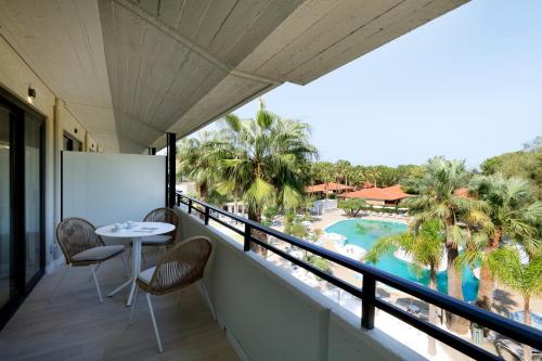  Signature Level Deluxe Pool View Spa Included