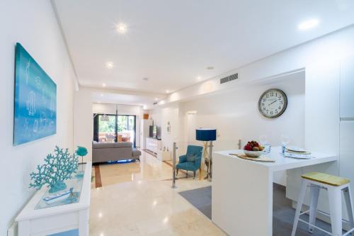 MARBELLA BANUS SUITES - Banús Las Mimosas Suite Apartment photo 2