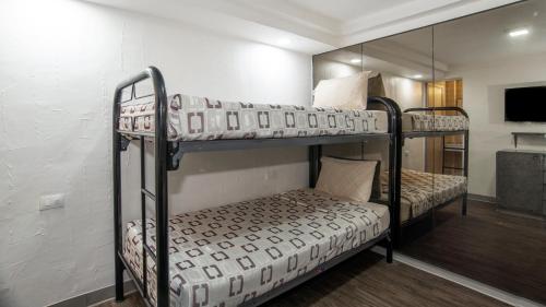 Двуетажно легло или двуетажни легла в стая в Hotel Unico