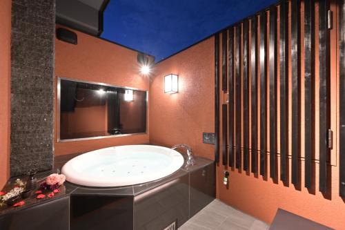 Bathroom sa ホテル　ジパゴ　hotel Zipago