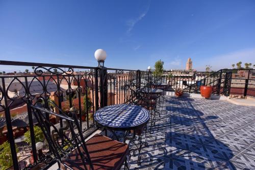En balkong eller terrasse på Riad Assia