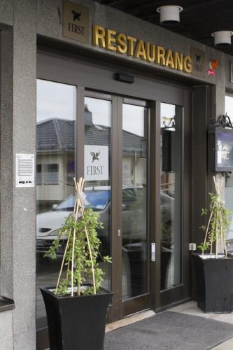 First Hotel Stadtにあるレストランまたは飲食店