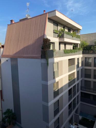 Chic Design Flat Milan - City Center & Balcony