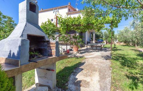 Fotografia z galérie ubytovania Apartment in Kastelir-Labinci - Istrien 42990 v destinácii Labinci
