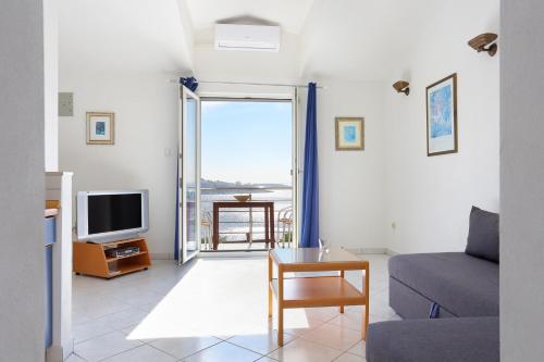Apartment Razanj 15998c