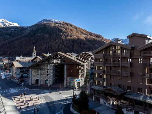 Chalet de luxe 5 pièces avec cheminée et conciergerie à Val-d'Isère