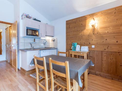 Appartement skis aux pieds, rénové, 4 pers., WiFi, centre Val-d'Isère - FR-1-694-274