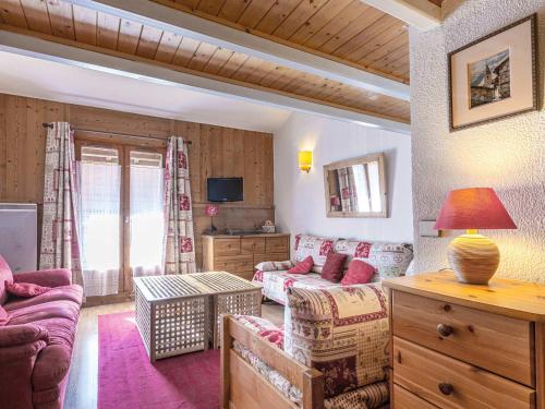 Spacieux appartement 9 pers. à Val-d'Isère, skis aux pieds, Wi-Fi, proche commodités