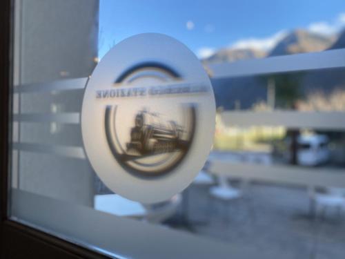 Nespecifikovaný výhled na hory nebo výhled na hory při pohledu z hotelu