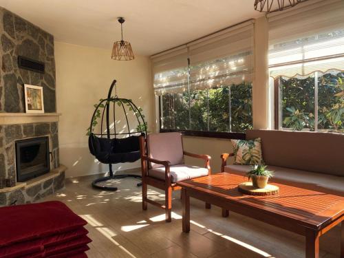 Kép Cozy Villa with Backyard and Fireplace in Sapanca szállásáról Sapancában a galériában