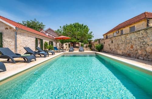 Poolincluded Villa Zvonko – Photos 2