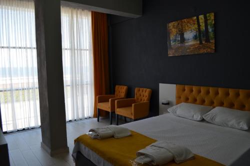 Katil atau katil-katil dalam bilik di LİZBON HOTEL