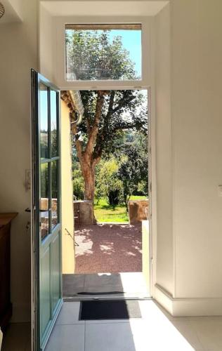 Φωτογραφία από το άλμπουμ του Gîte L'Annexe du Prieuré σε Besson