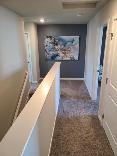 Newer upscale townhome – Photos 2