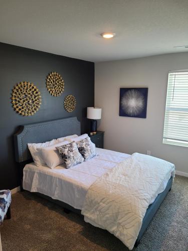 Newer upscale townhome – Photos 3