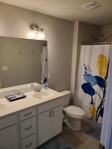 Newer upscale townhome – Photos 4