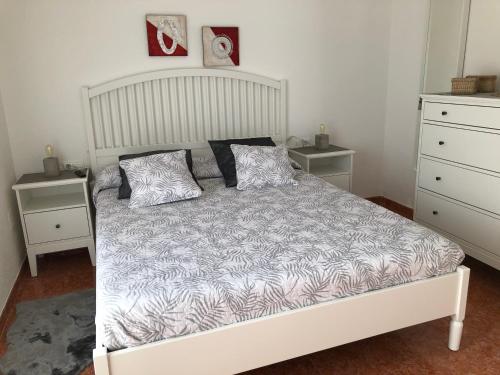 Postel nebo postele na pokoji v ubytování Señorin del Mar
