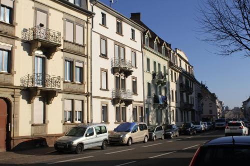 La cour des rois avec tram à 5 min