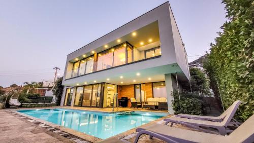 Kolam renang di atau dekat dengan Villa Çimentepe by Çimentepe Residence Deluxe